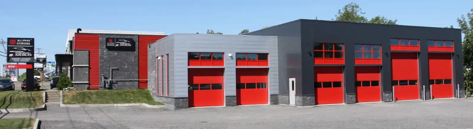Mécanique et Pare-Brise St-Nicolas — Lévis, réalisation de Constructions M