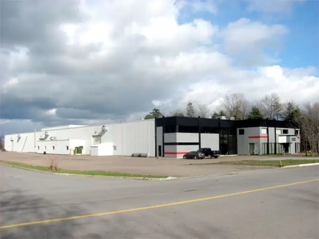 R.M.H. Industries — Saint-Augustin, réalisation de Constructions M